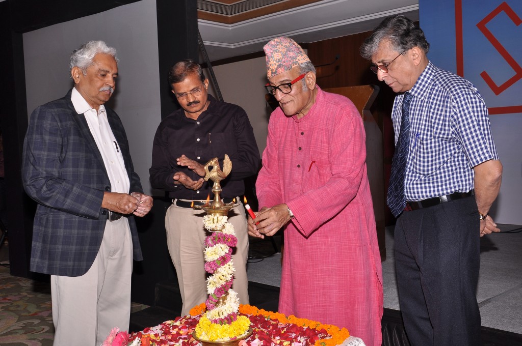 Dr. Mohan Agashe, Dr. Jayant Tupkari, Dr. Vidyadhar Watve & Dr. Vinay Barhale